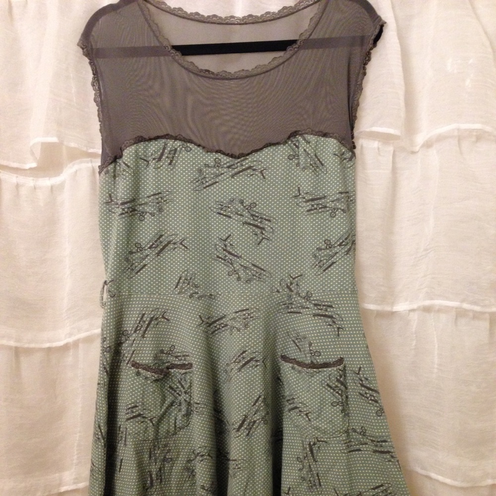 Effie's Heart airplane print dress ✈️